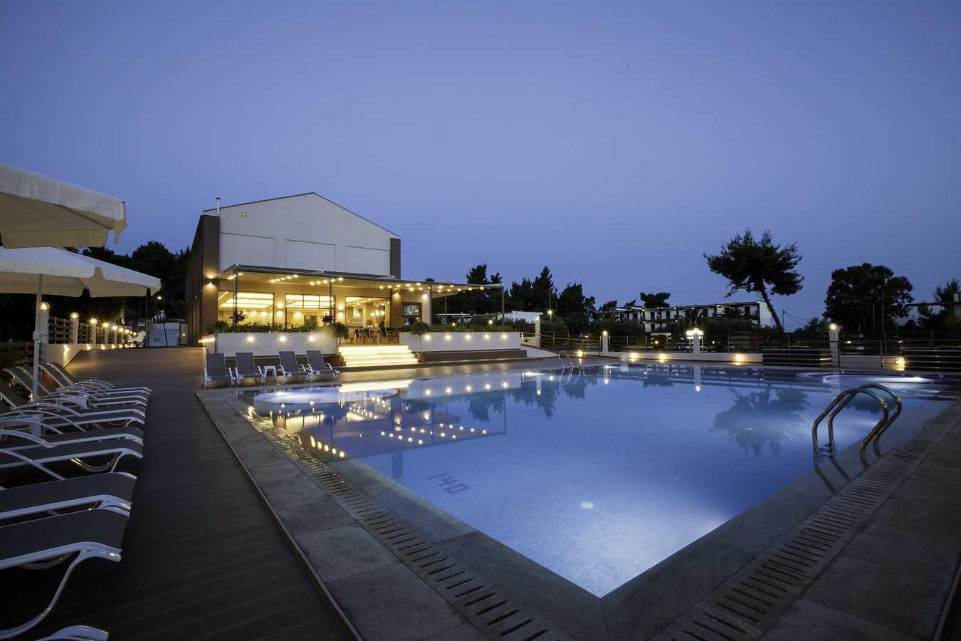 07.pool Simeon Hotel